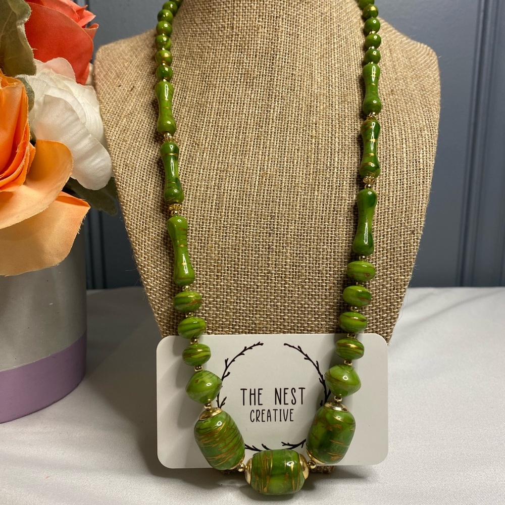 Vintage Green & Gold Necklace